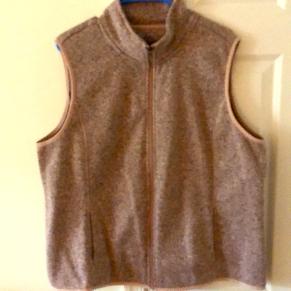 Bass women’s rose Heather’s zip light vest XXL NWOT